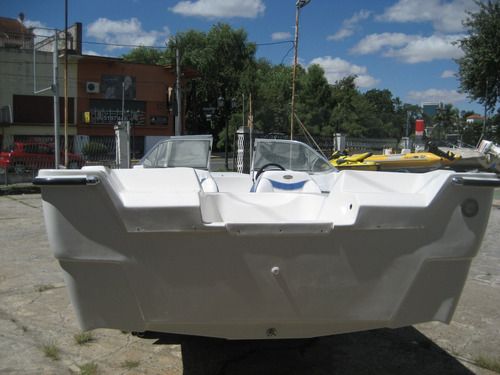 Imagen 3 de 5 de Trucker 5.50 Mts.open Con Parabrisas Olympic Marine 2021
