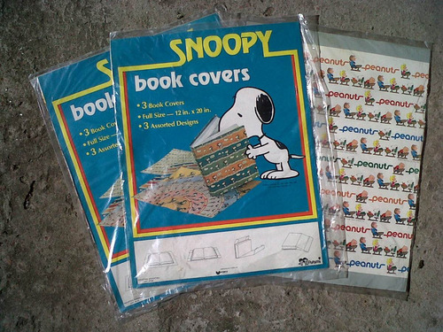Antiguo Cubrelibro De Snoopy