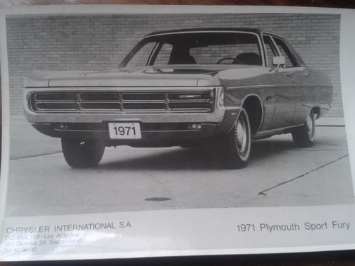 Foto Antigua Auto Plymouth Sport 1971 Chrysler Suiza