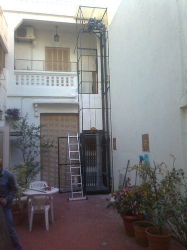 Imagen 4 de 6 de Ascensores Y Montacargas
