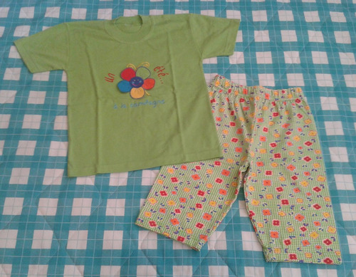 Conjunto De Franela Y Mono Bermuda Para Niña, Talla 12