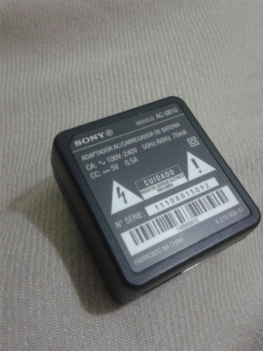 Sony Adaptador Ac/  Carregador De Bateria Ac-ub10