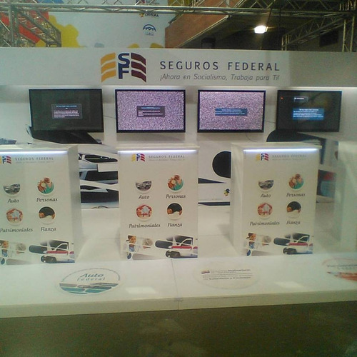 Imagen 2 de 6 de Alquiler Pantallas Led, Tv Plasma, Tarimas, Sonido, Luces.