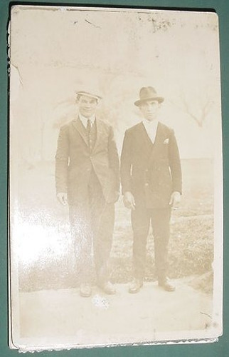 Fotografia Antigua Dos Caballeros Traje Sombrero Boina