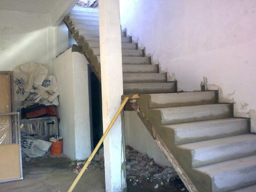 Imagen 4 de 10 de Escalera Premoldeada De Hormigon