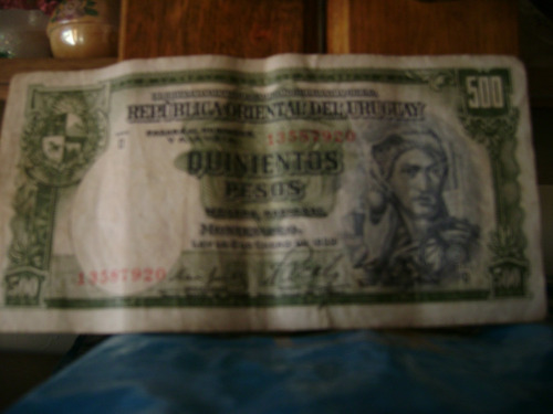 Billete Uruguayo De 500 Pesos