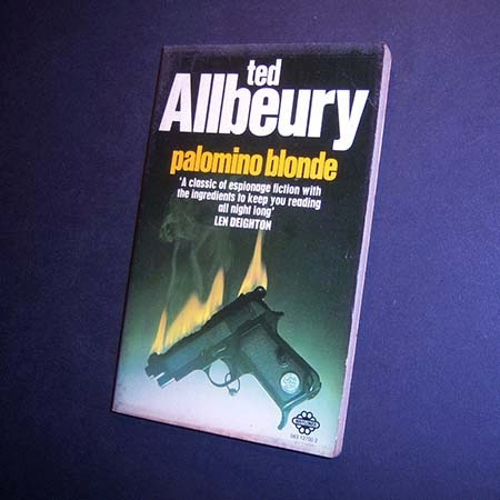 Palomino Blonde . Ted Allbeury . En Inglés