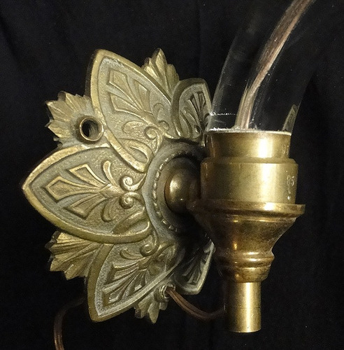 Antiguo Par De Apliques A Gas De Epoca Cristal Y Bronce