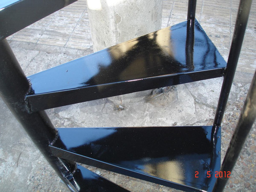 Escalera Caracol 3 Mts Escalon De 60 Cm Chapa Lisa Ciudadela