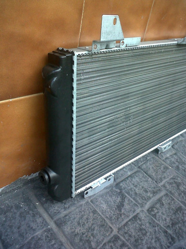 Imagen 4 de 6 de Radiador Ford Escort L/v 91 Al 95 El Mejor!