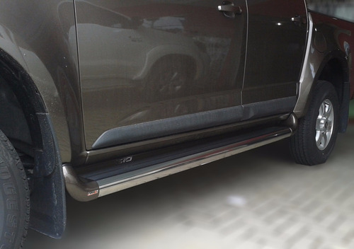 Imagem 2 de 4 de Estribo Personalizado Cor Branco Trailblazer 2012 2018
