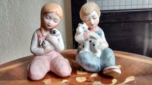 Niños Con Cachorros Figuras De Porcelana Fina Japonesa.