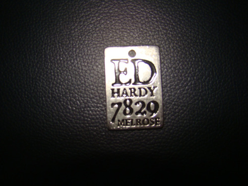 Dije En Hierro Platinado Ed Hardy Nuevo Original