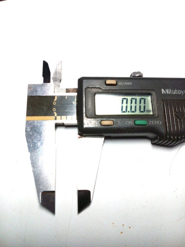 Calibrador Mitutoyo Digital 6