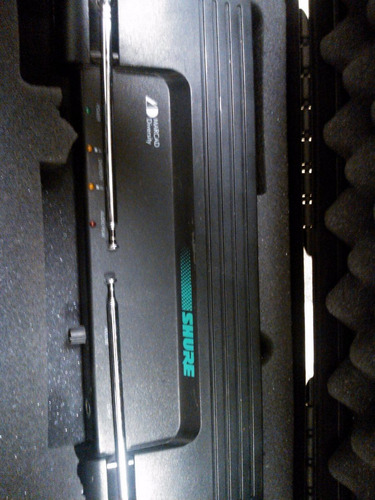 Microfone Shure Sm-58 Sem Fio. 208.200 Mhz.