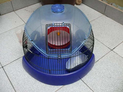 Hartz hamster cage discount