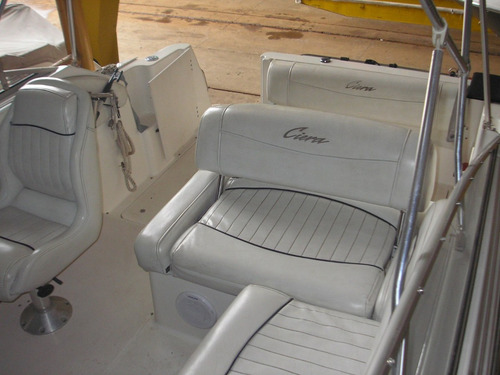 Daycruiser Bayliner 2355 Con Motor Año 2014 Muy Buen Estado