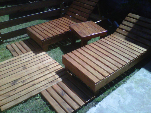 Juego De Jardin Mesa,deck Mas 2 Reposera De Maderas Tipo Dec