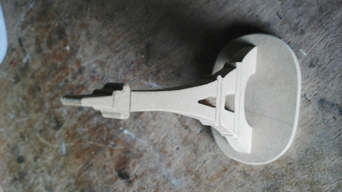 Imagen 3 de 6 de Bella Torre Eifel De 15 Cm En Crudo Para Pintar