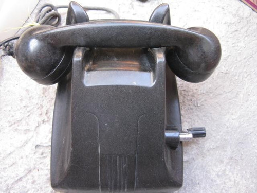 Mundo Vintage: Viejo Telefono Baquelita Negra Manivela Tyo