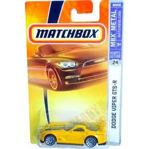 Matchbox # 24 - Dodge Viper Gts-r - 1/64 - M5318