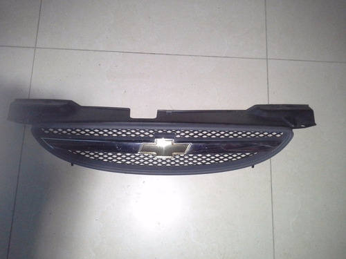 Careta-parrilla Para Chevrolet Aveo 2004-2005. Original!!!