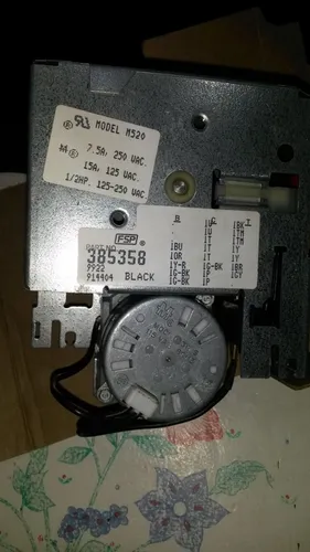 Reloj Timer Whirlpool # 385358