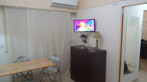 Imagen 3 de 14 de 1 Amb. Nuevo C/aire Ac.-directtv - P/3 Pers. - Colón Al 1800
