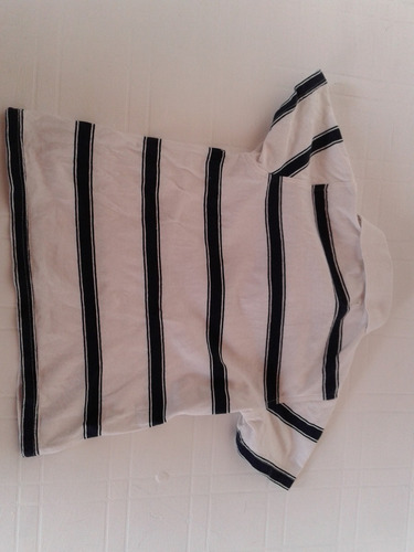 Remera De Pique Blanca Con Azul Talle 4
