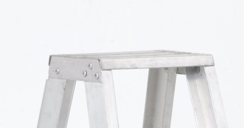 Escalera Aluminio Tijera 4 Pasos / 0.90 Metros 102 Kg