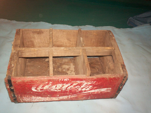 Antiguo Cajon Coca Cola Sano