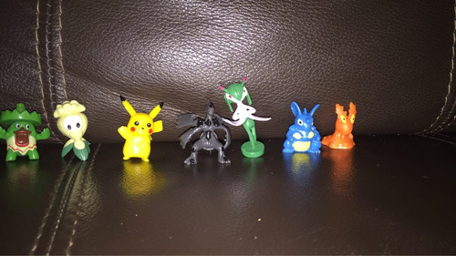 Set De 24 Minifiguritas De Pokemon