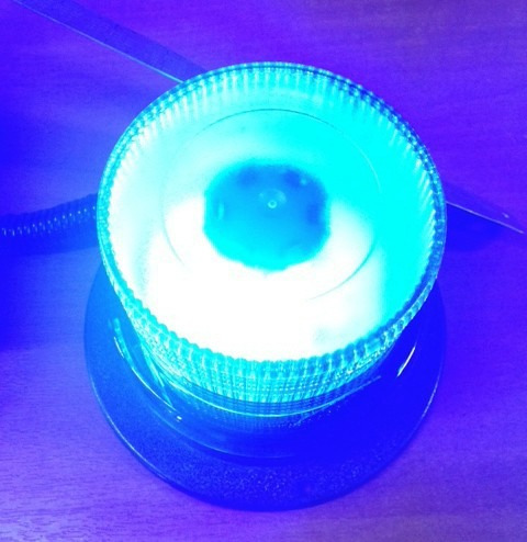 Imagen 2 de 5 de Baliza Led 12v Azul Base Imantada Estroboscopica
