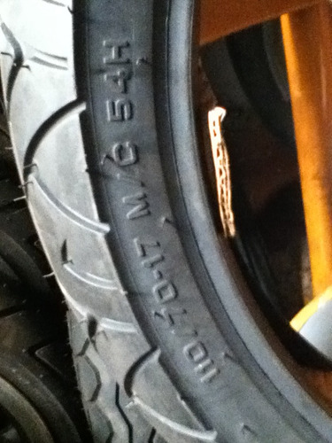 Juego Cubiertas Pirelli Sport Demon Para Bajaj Rouser 220