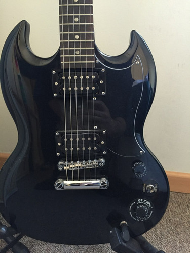 Guitarra EpiPhone Sg Negra + Funda + Amplificador + Pie