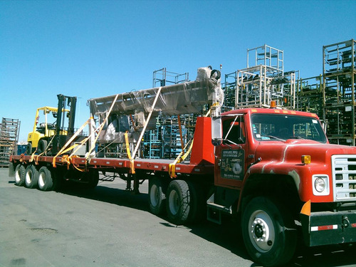 Imagen 13 de 14 de Remolques Estructuras Pipas Maniobras Rentamontacargas Tubos