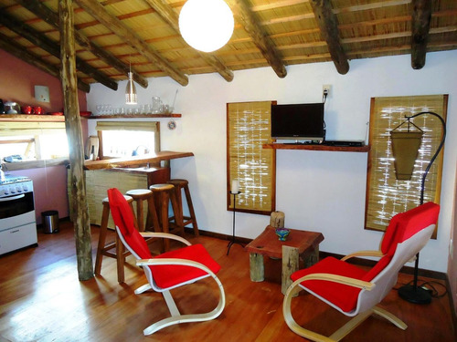 Cabaña Punta Del Diablo Máximo 4 Personas