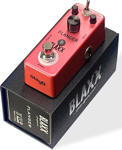 Pedal De Efecto Stagg Blaxx Bx Flanger Micro Para Guitarra Color Rojo