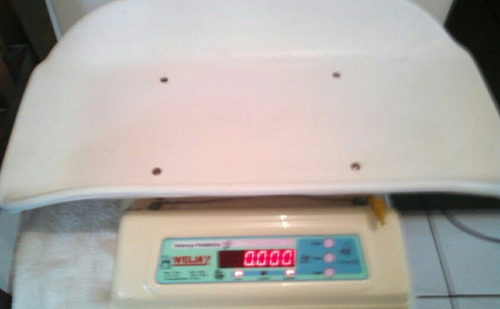 Balança Médica Pediátrica Eletrônica 15kg Welmy- 109-e