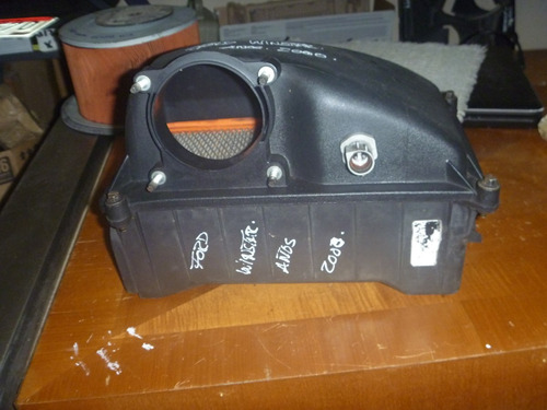 Imagen 2 de 4 de Vendo Caja De Filtro De Aire De Ford Winstar, Año 2000