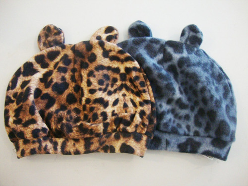 Imagem 1 de 3 de Touca Bebê Em Plush Estampa Animal Print - Oncinha