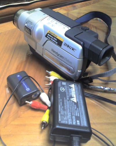 Camara De Video Sony Handycam Vision  Hi8 Ccd-trv118