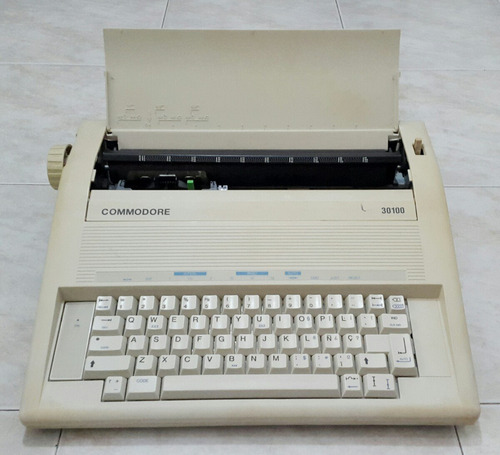 Maquina De Escribir Electronica Commodore 30100