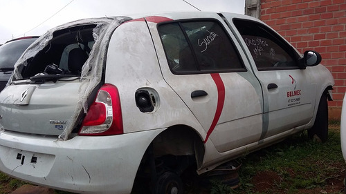 Imagem 4 de 9 de Sucata Renault Clio 1.0 16v 2015 - Rs Auto Peças Farroupilha