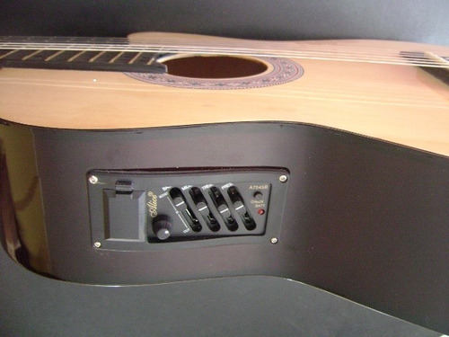 Imagen 1 de 5 de Guitarra Electroacustica Importada Eq. De 4 Bandas