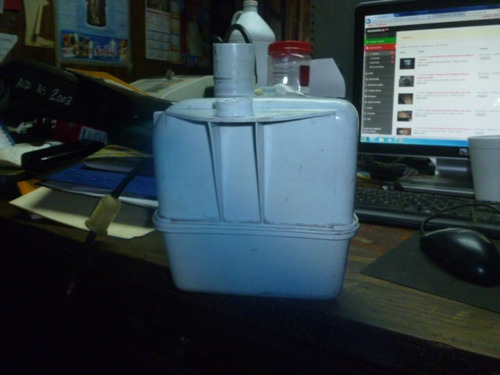 Imagen 3 de 5 de Vendo Tanque De Wiper De Volvo 850, Año 1993, # 9151142