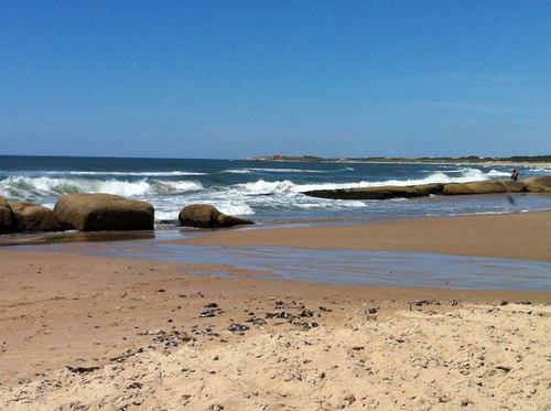 Cabaña Punta Del Diablo Máximo 4 Personas