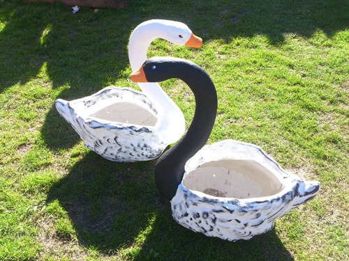 Hermosa Maceta Cisne De Hormigon