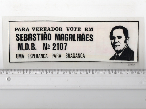 Antigo Plastico Adesivo Memorabilia Politica ( 1 ) - Anos 60