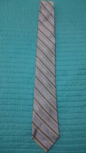 Corbata Calvin Klein Seda. (Usado)